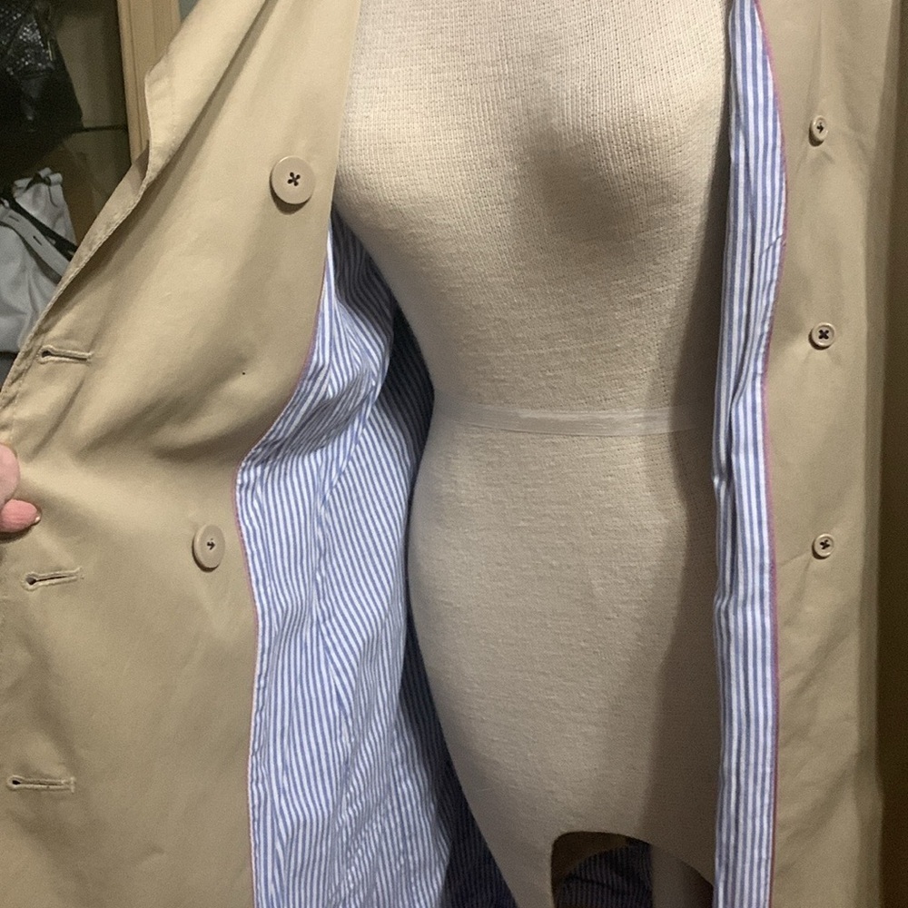 banana republic gorgeous trenchcoat - Picture 8 of 12
